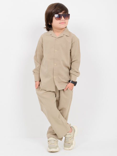 Eastern Starry Embossed Wash & Wear 2 Piece Set (Warm Beige)